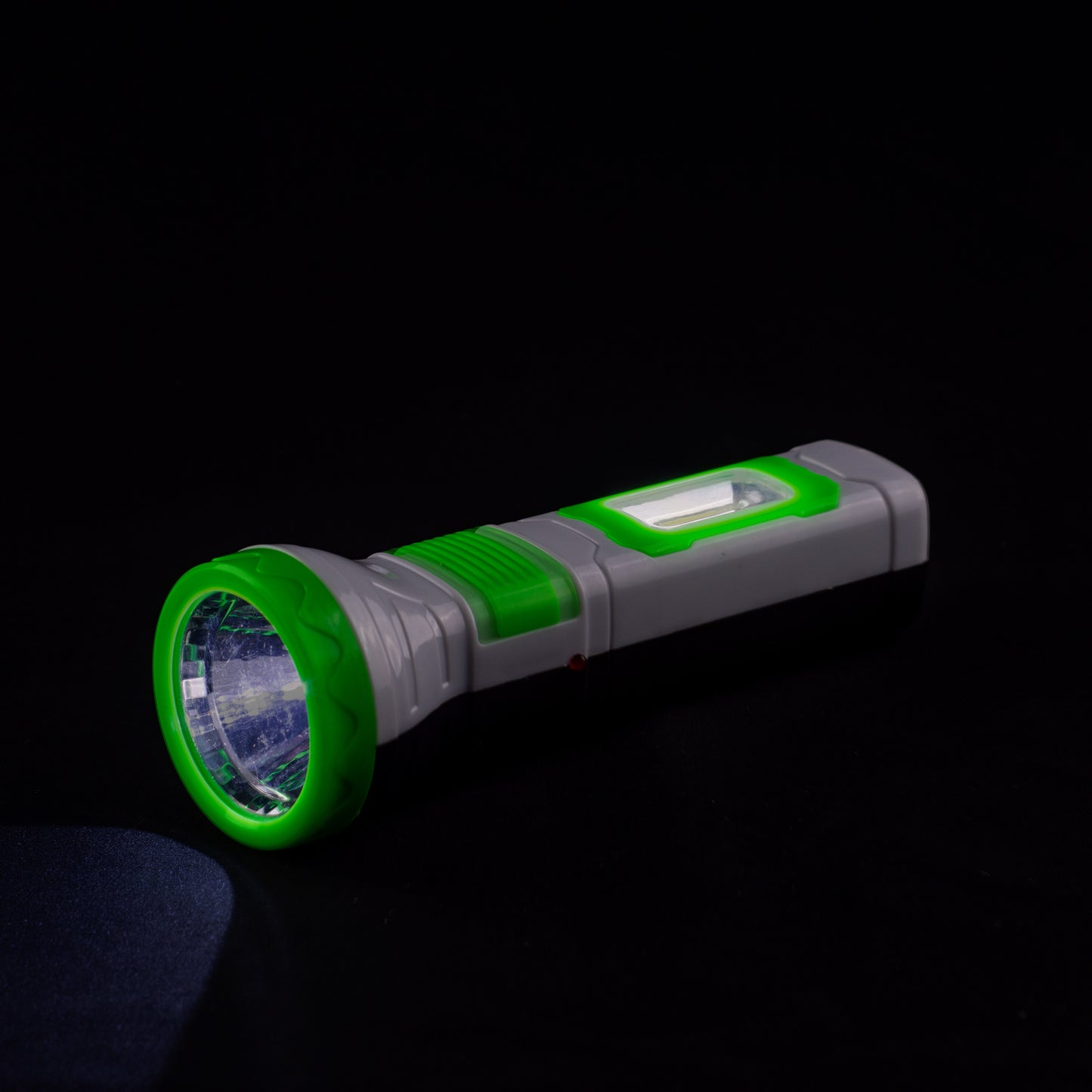 (EL_00007) Linterna LED solar