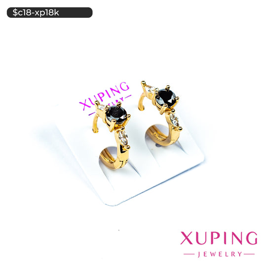 Aretes de diseño simétrico